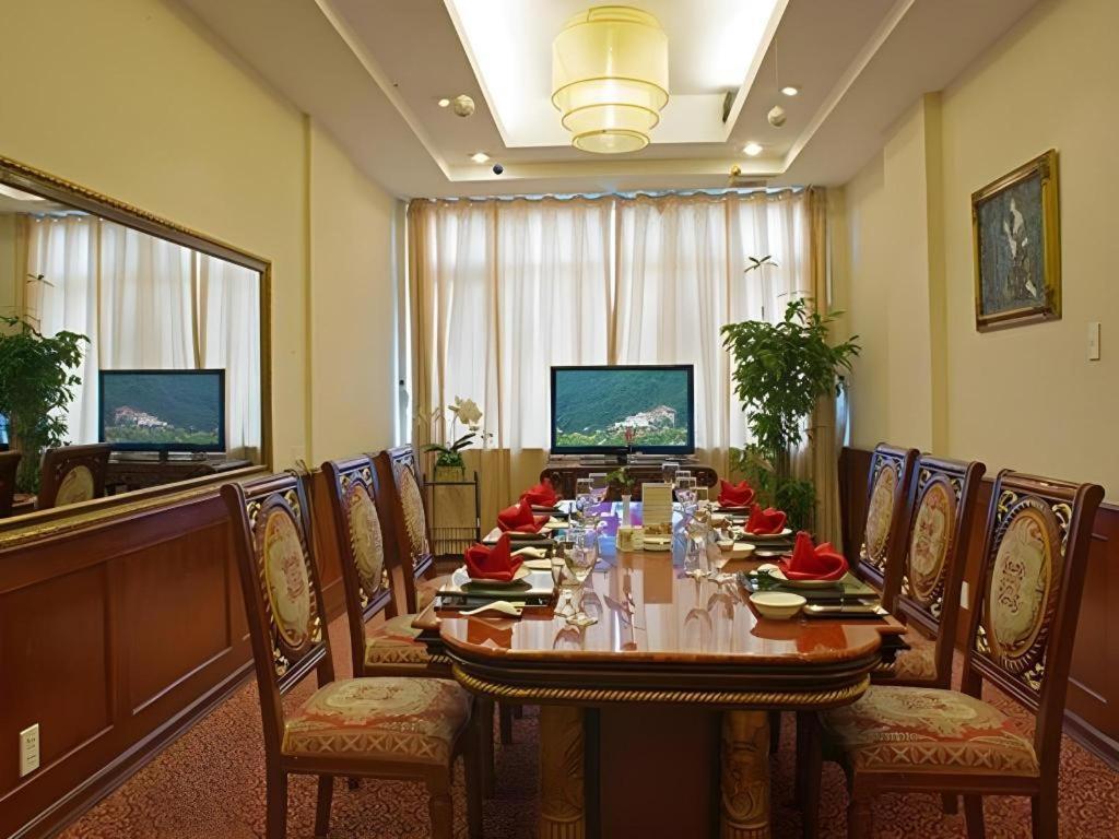 Huu Nghi Hotel Hai Phong Exterior foto