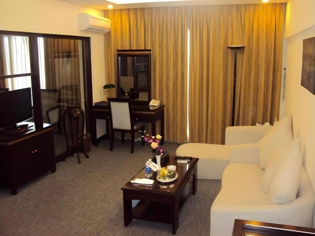 Huu Nghi Hotel Hai Phong Exterior foto